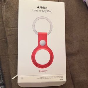 Apple AirTag Leather King Ring Brand Product RED